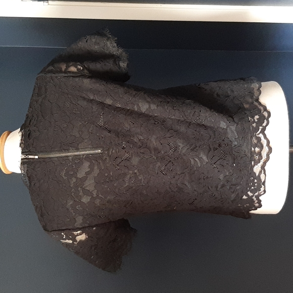 Black lace adiva top size medium - Picture 2 of 3